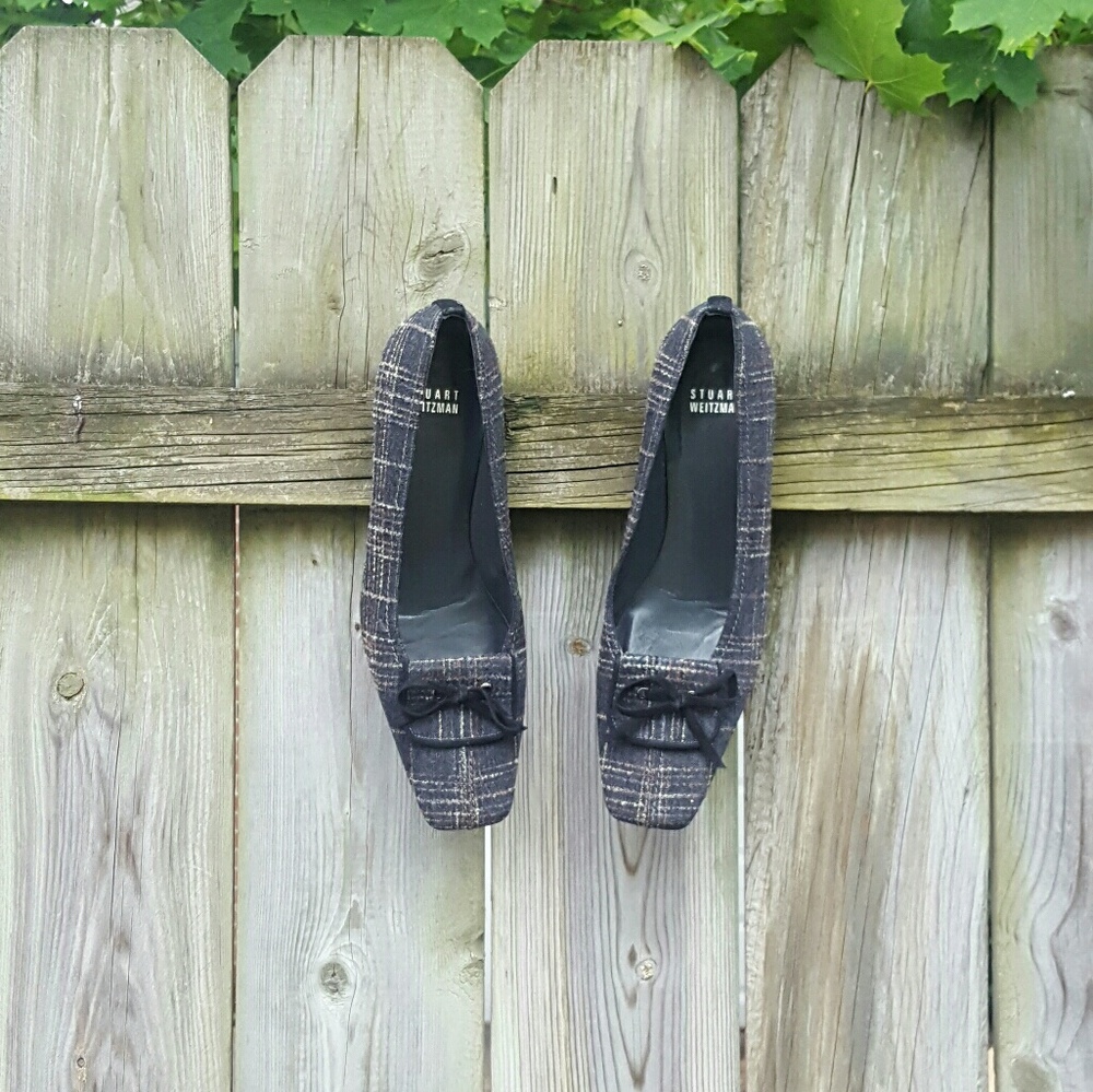 Stuart Weitzman beautiful classy heels with bow